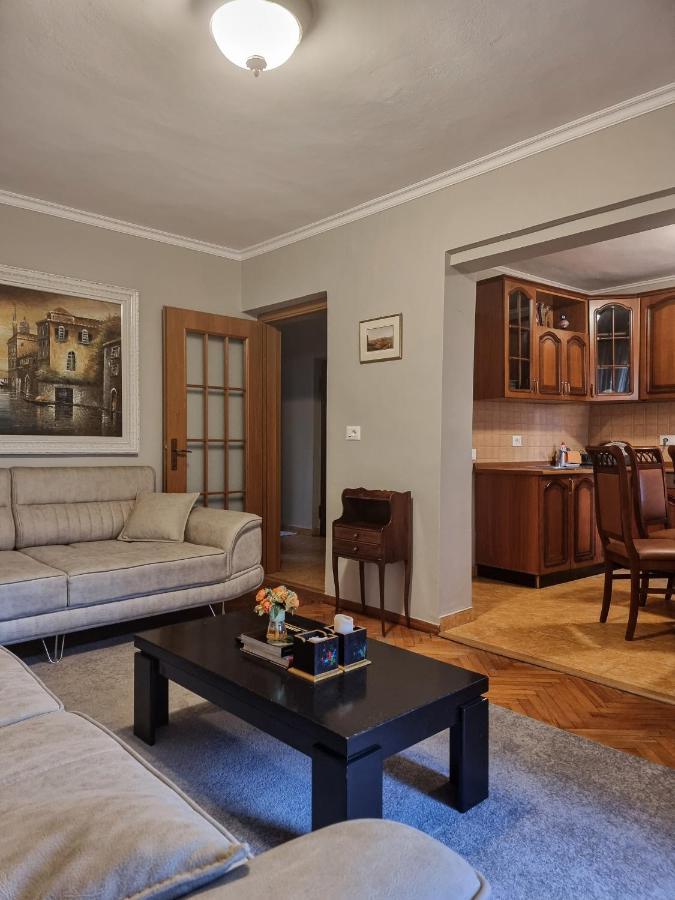 Tirana Center Cozy Apartment Exteriör bild