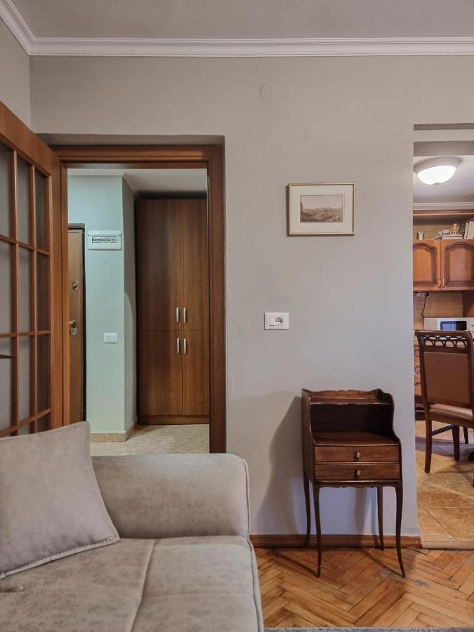 Tirana Center Cozy Apartment Exteriör bild